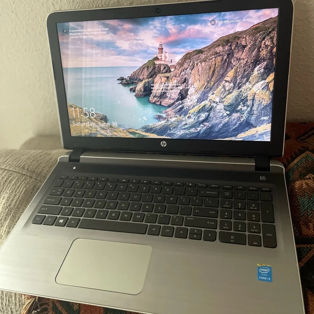 HP Pavilion Notebook intel core i3-excellent condition- lightly used •GREAT DEAL